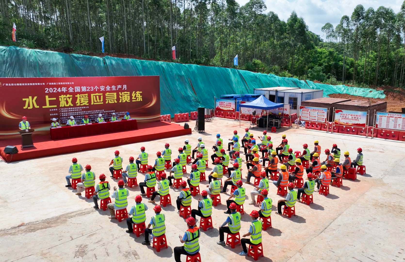 水上應急救援演練活動(dòng)現場(chǎng)（唐櫻娜攝2.jpg